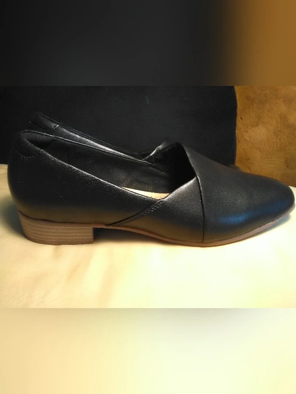 NWT Clarks Black Leather Slip-On Loafers for Women SZ. 8.5 SHARP SOFT INSOLE